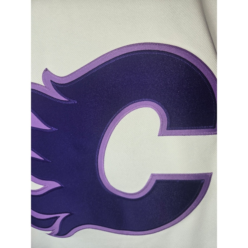 Adidas Calgary Flames Hockey Fights Cancer Authentic Jersey Mens 52 - Picture 2 of 7